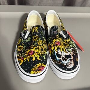 Men’s Vans Classic Slip-On Sneakers